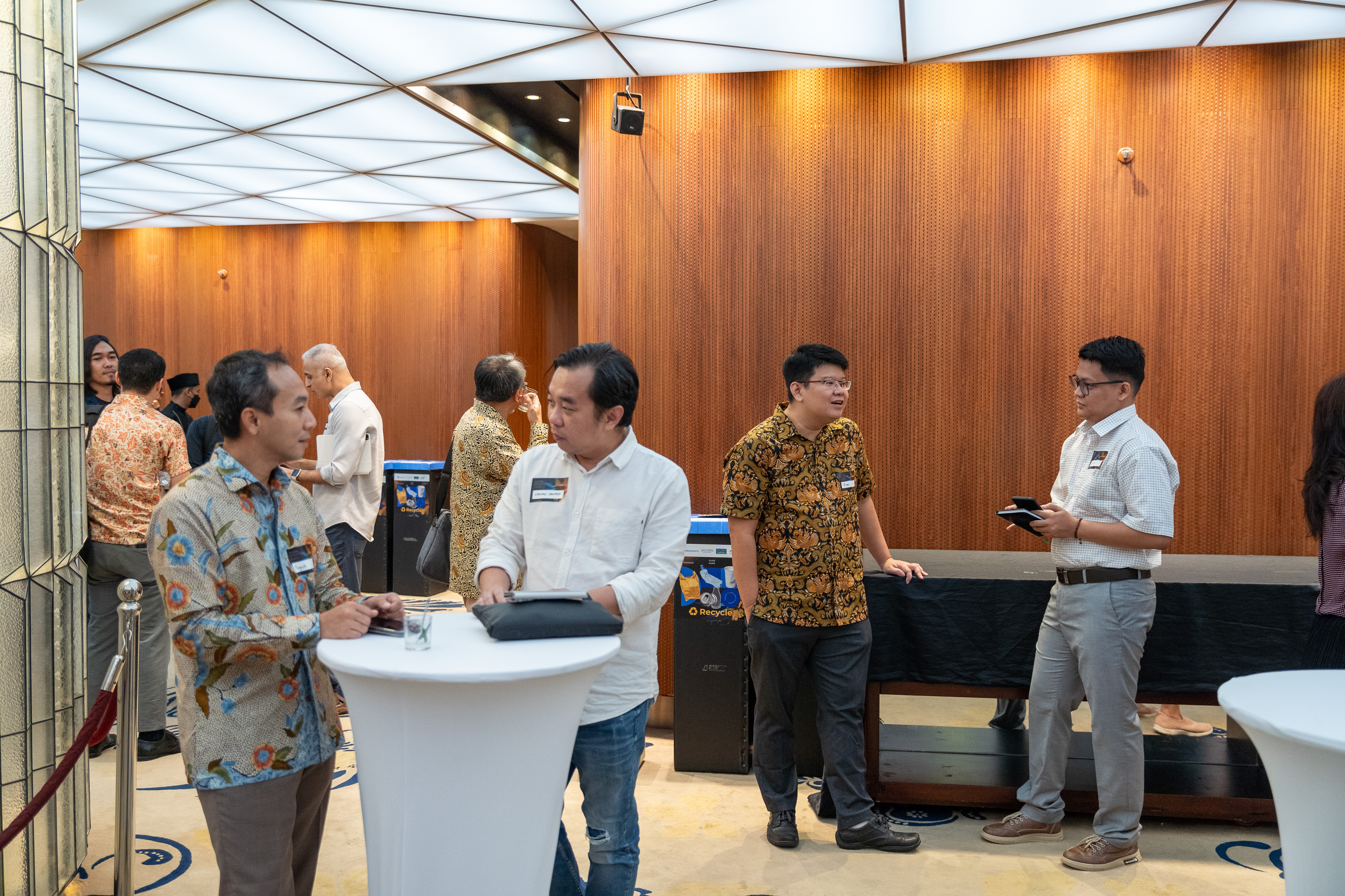 On The Axis: Reinventing Finance photo 4